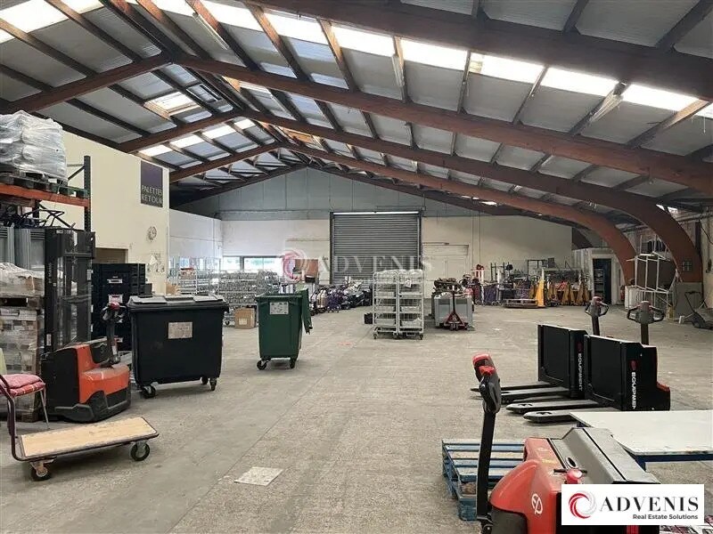 Flex in Gradignan for lease Interior Photo- Image 1 of 8