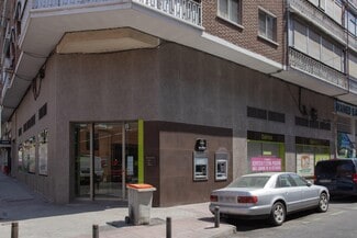 Plus de détails pour Multi-résidentiel à vendre