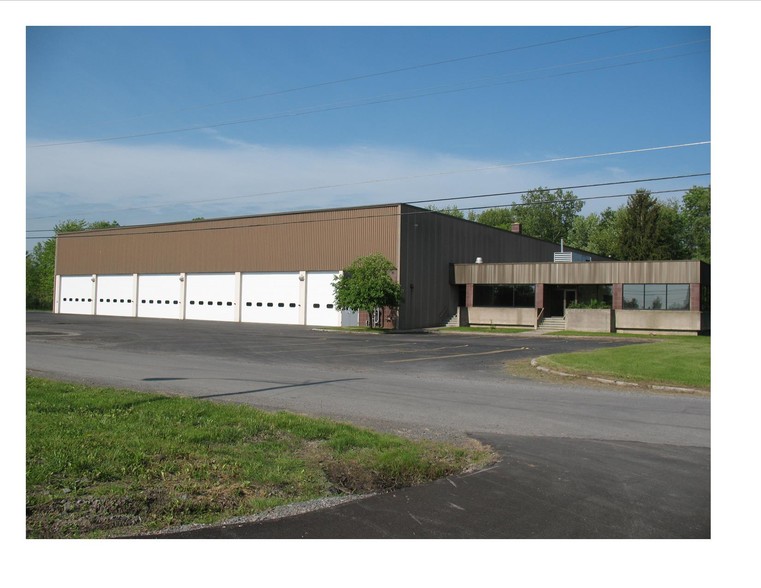 4560 Buckley Rd, Liverpool, NY for sale - Building Photo - Image 1 of 1