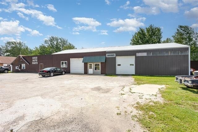 3318 Old Kawkawlin Rd, Bay City, MI à vendre - Photo du bâtiment - Image 3 de 47