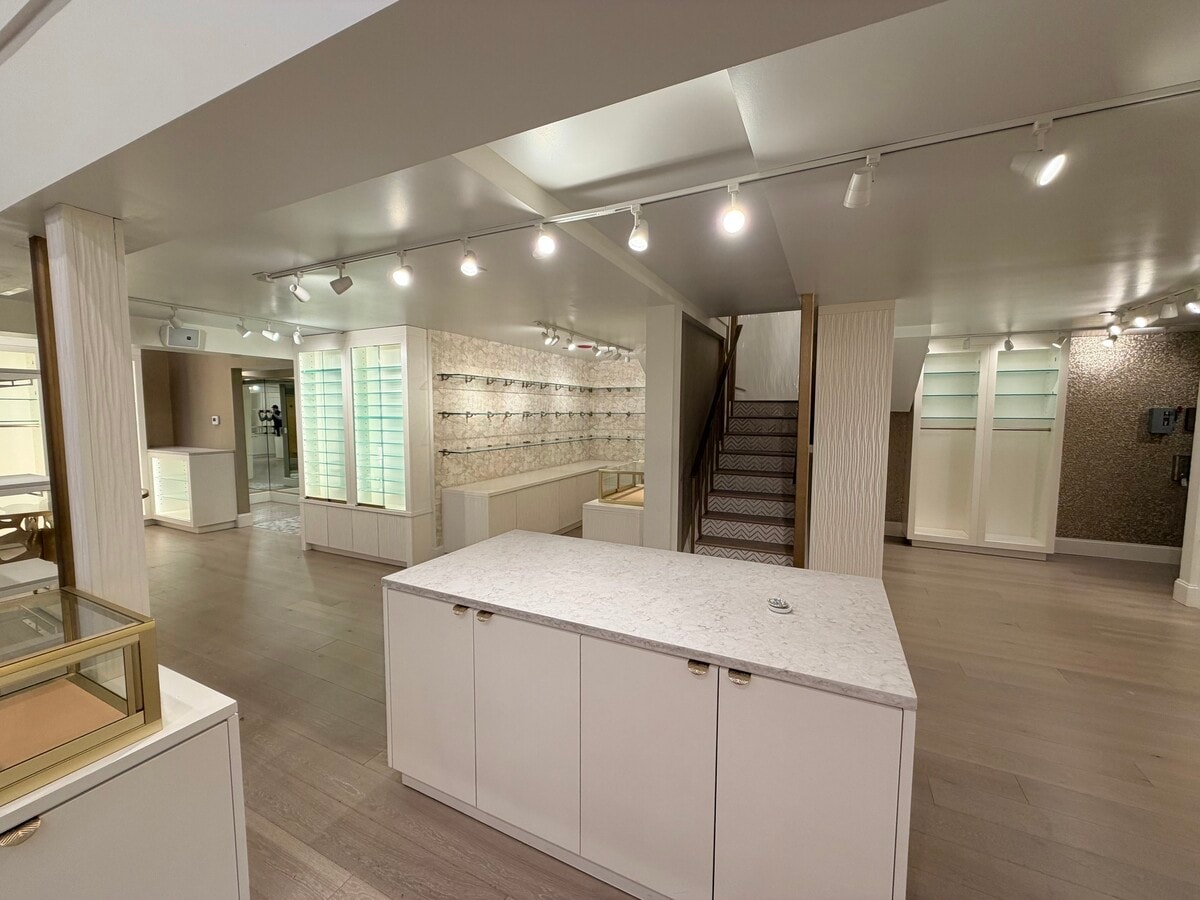 110 E Delaware Pl, Chicago, IL 60611 - Unit 101 -  - Interior Photo - Image 1 of 3