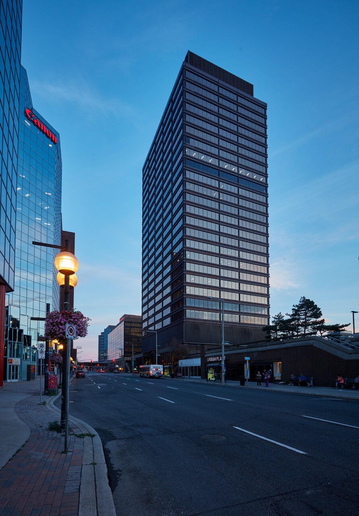 2 King St W, Hamilton, ON à vendre Photo du bâtiment- Image 1 de 1