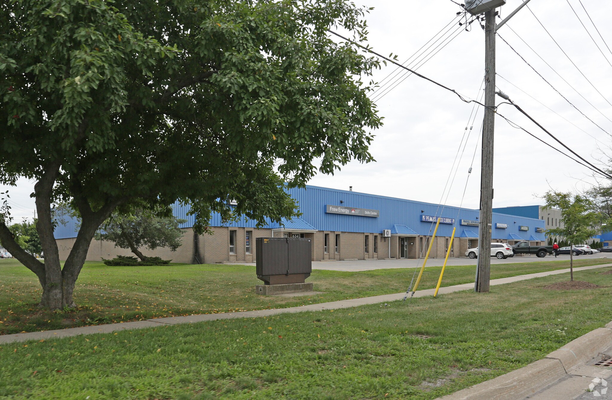 612-636 Welland Ave E, St Catharines, ON à vendre Photo principale- Image 1 de 1