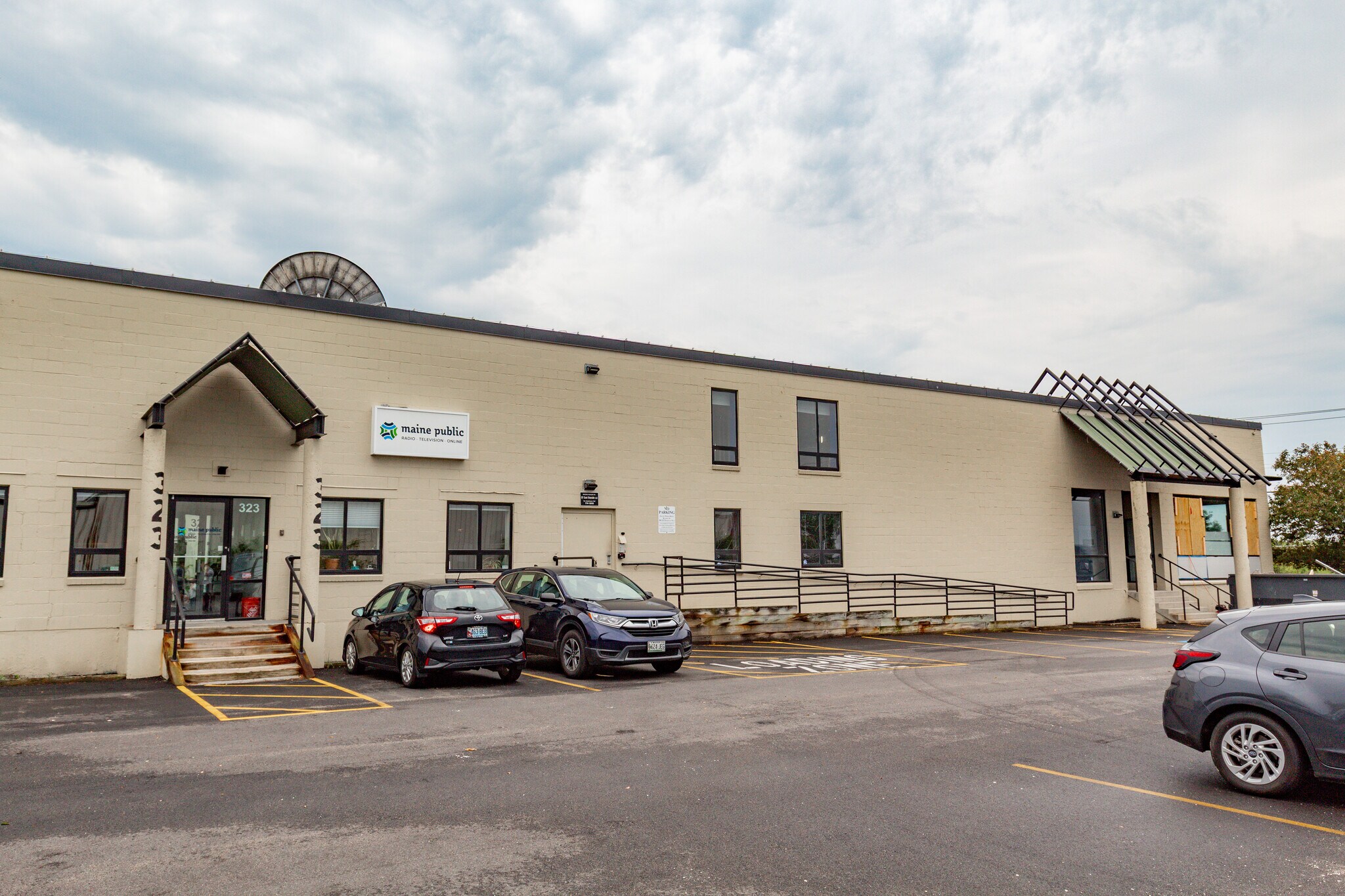 309-323 Marginal Way, Portland, ME for lease Primary Photo- Image 1 of 2