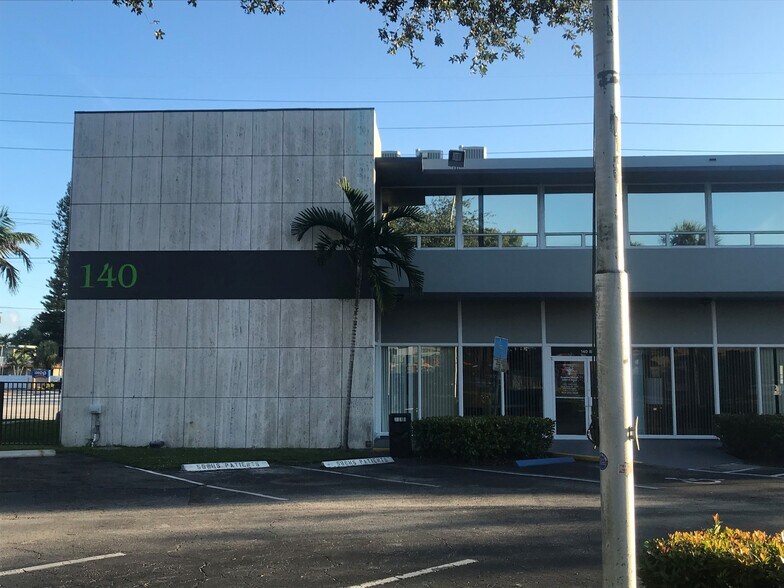 140 S Federal Hwy, Dania, FL à vendre - Photo du bâtiment - Image 2 de 12
