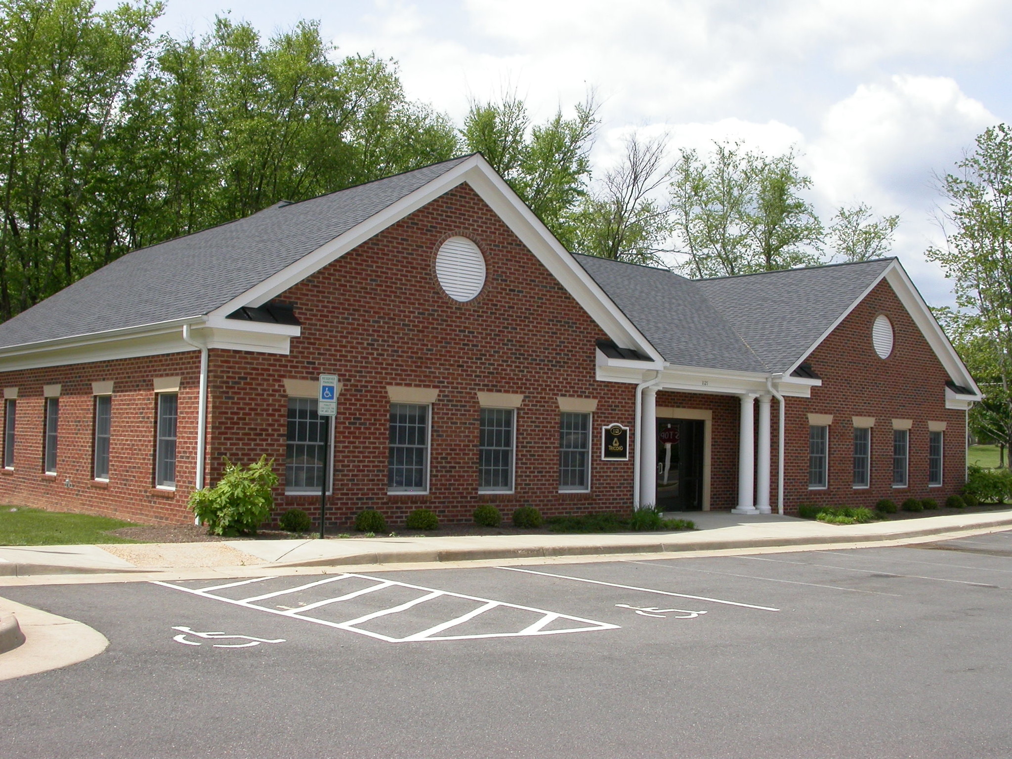 12320 Five Mile Rd, Fredericksburg, VA à vendre Photo du bâtiment- Image 1 de 1