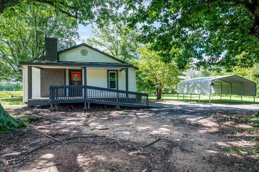 251 Beulah Rd, Statesville, NC for sale - Primary Photo - Image 1 of 1