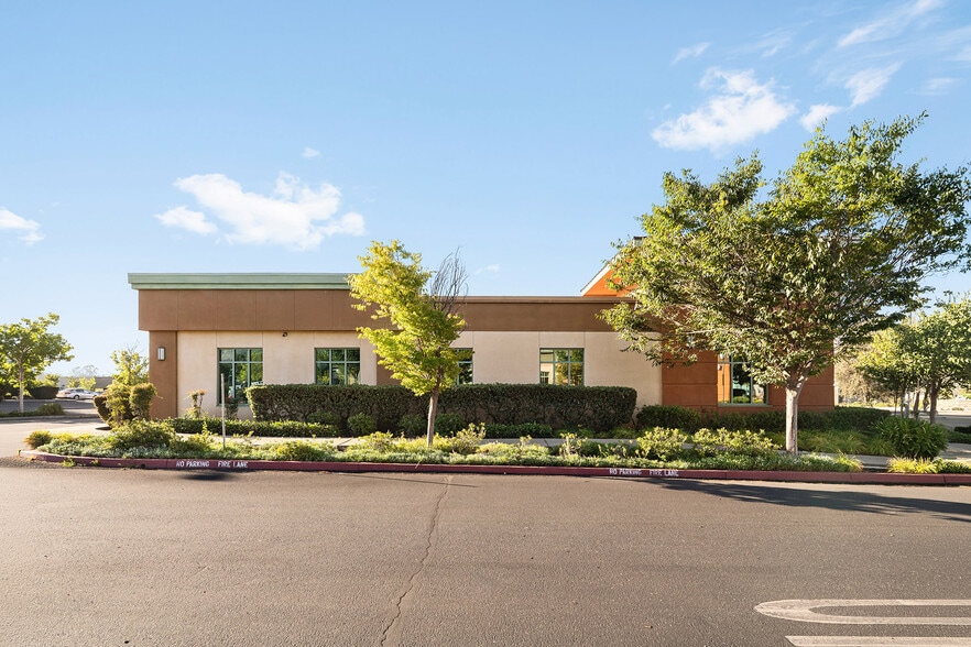 82 Table Mountain Blvd, Oroville, CA for sale - Building Photo - Image 3 of 16