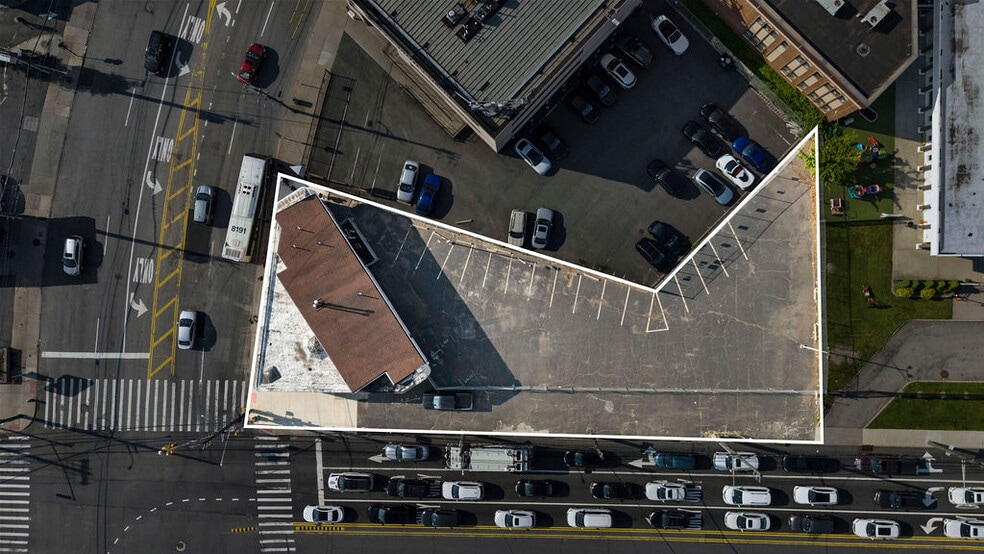 1659 Richmond Ave, Staten Island, NY for sale - Building Photo - Image 2 of 12