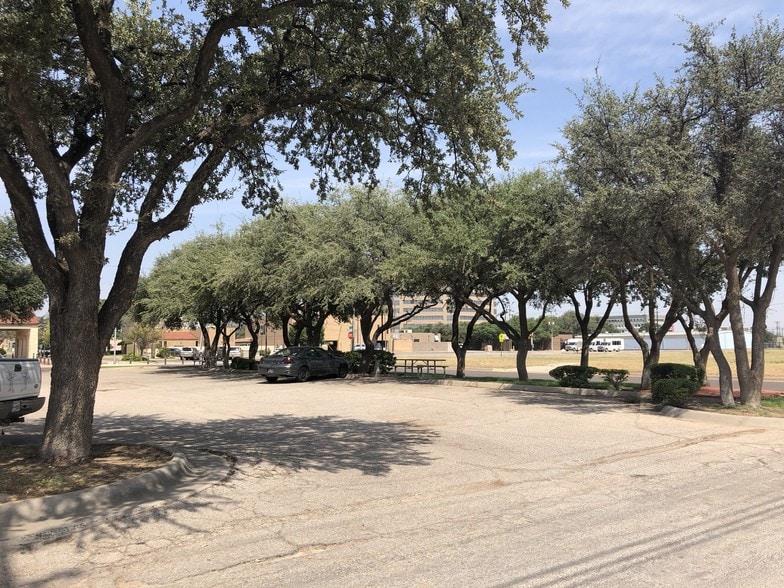 201 E Illinois Ave, Midland, TX à vendre - Autre - Image 3 de 86