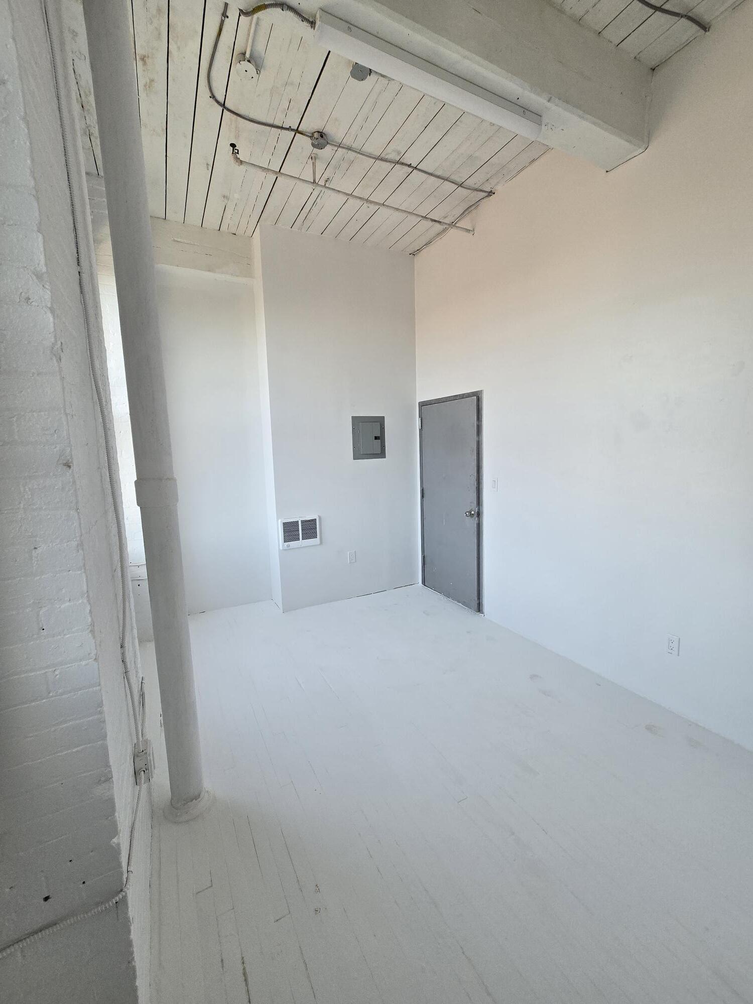 1027 Grand St, Brooklyn, NY for lease Interior Photo- Image 1 of 4