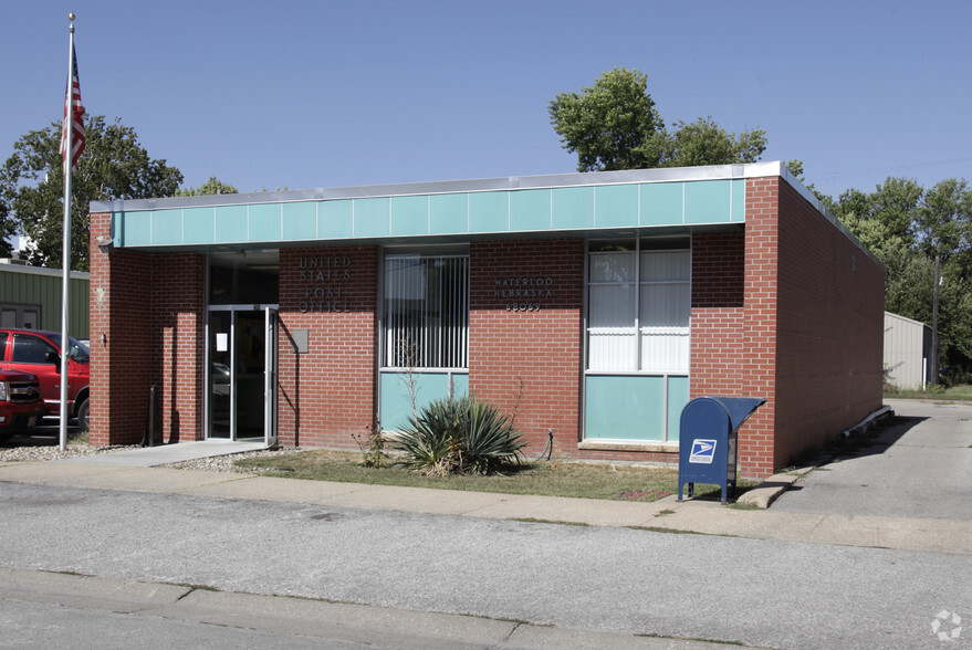 206 Washington St, Waterloo, NE for sale - Primary Photo - Image 1 of 1