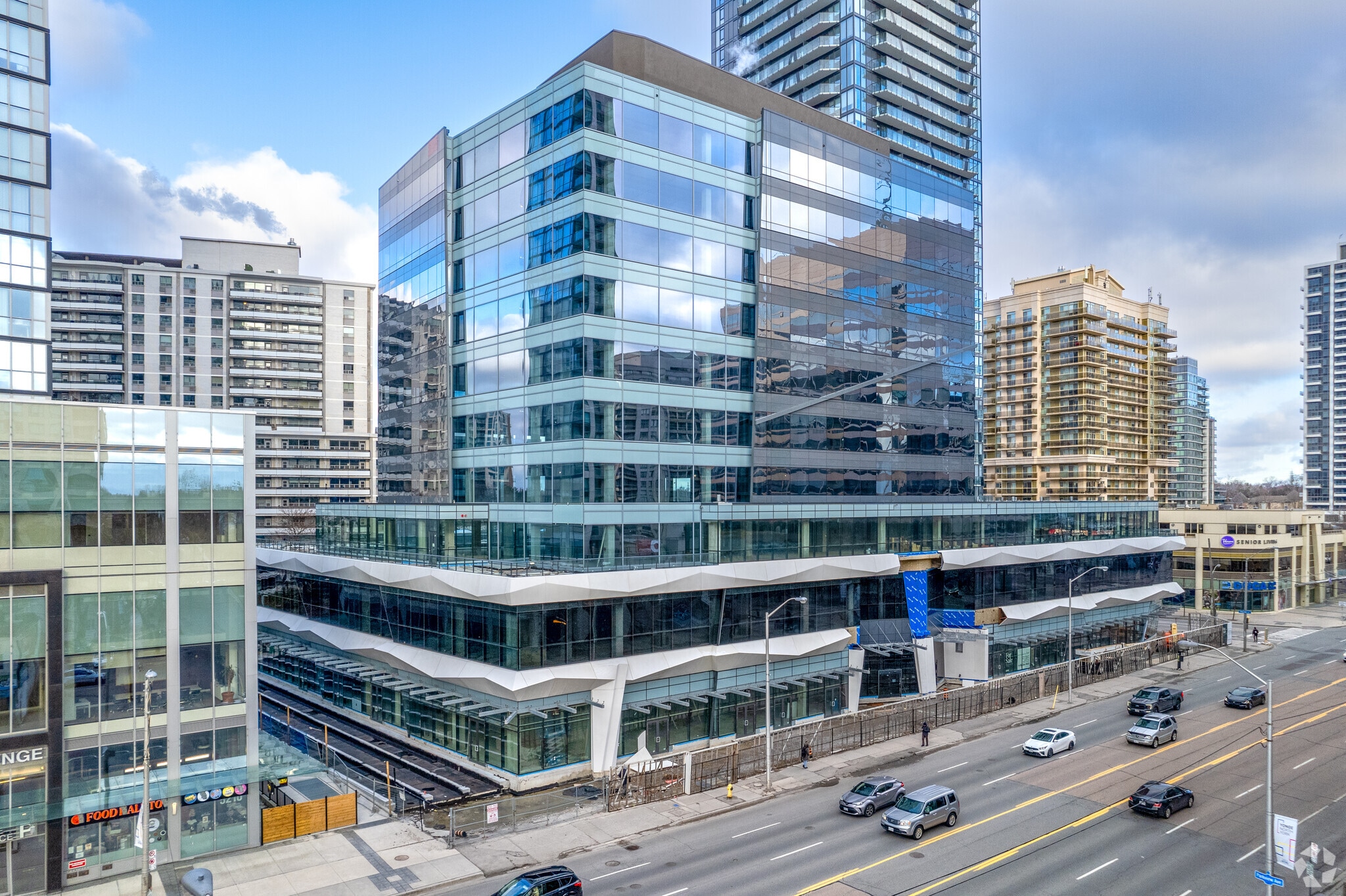 5250 Yonge St, Toronto, ON for sale Primary Photo- Image 1 of 1