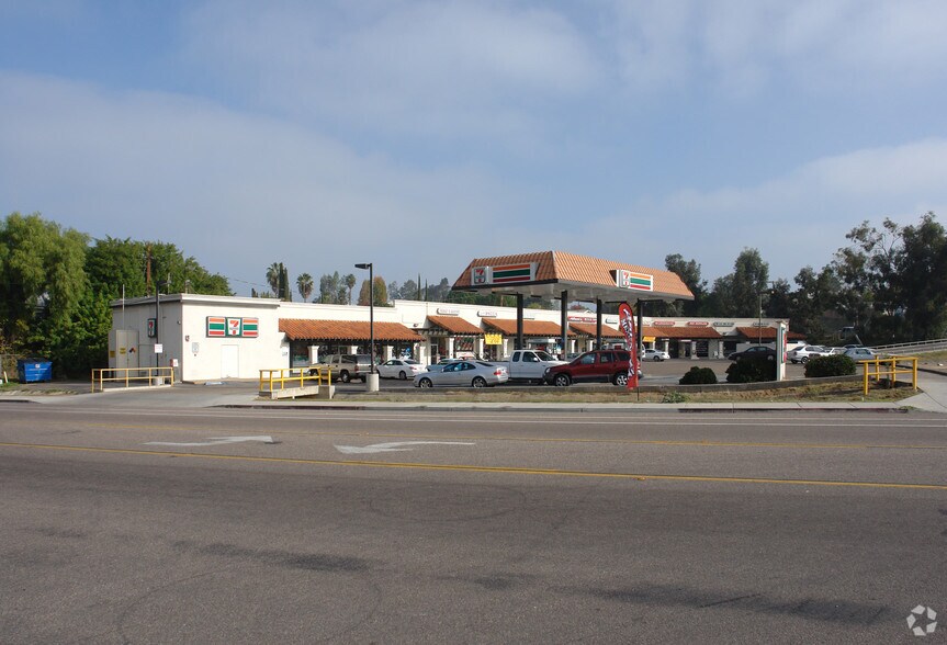 13326-13334 Hwy 8, Lakeside, CA à louer - Photo du bâtiment - Image 3 de 3