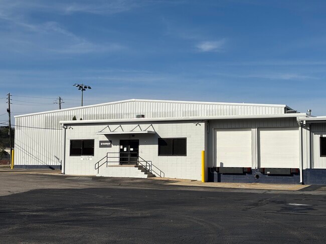 Plus de détails pour 511 Vulcan Dr, Irondale, AL - Industriel à louer