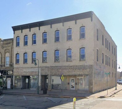 183-187 W Main St, Whitewater, WI à vendre Photo du bâtiment- Image 1 de 11