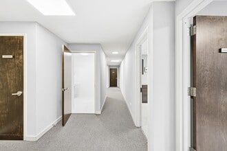 330 W 58th St, New York, NY for lease Interior Photo- Image 2 of 14