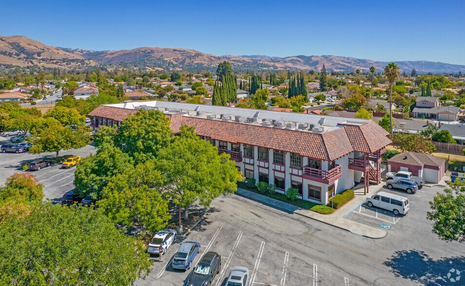 2664 Berryessa Rd, San Jose, CA à louer - Photo du bâtiment - Image 3 de 8