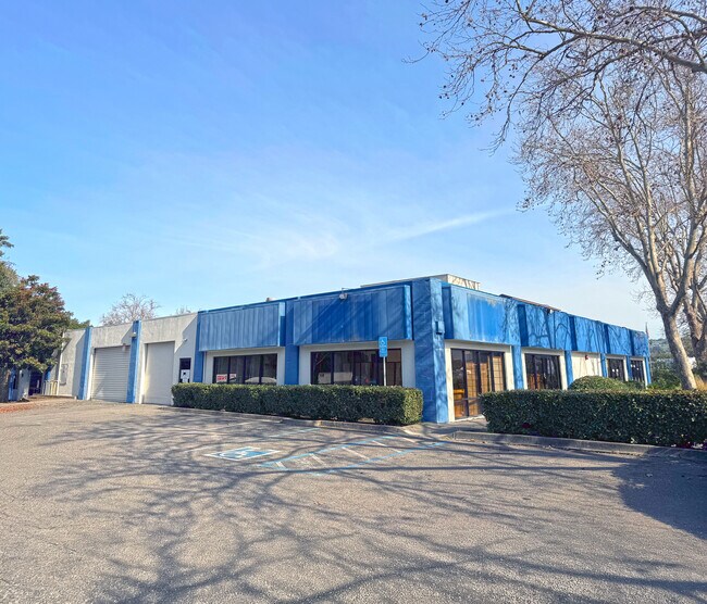 Plus de détails pour 1701 Piner Rd, Santa Rosa, CA - Local d'activités à louer