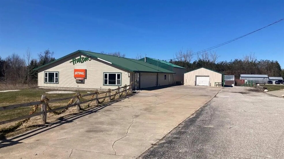 9821 N US Highway 31, Ellsworth, MI for sale - Primary Photo - Image 1 of 15