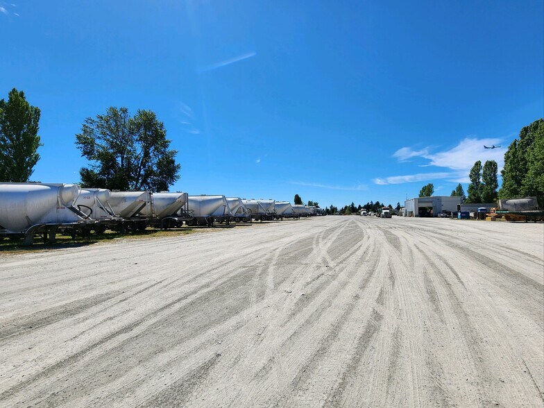 24300 Pacific Hwy S, Kent, WA à louer - Photo du bâtiment - Image 2 de 10