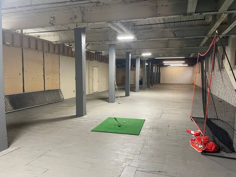 100 Grand St, Worcester, MA à louer - Photo du bâtiment - Image 3 de 7