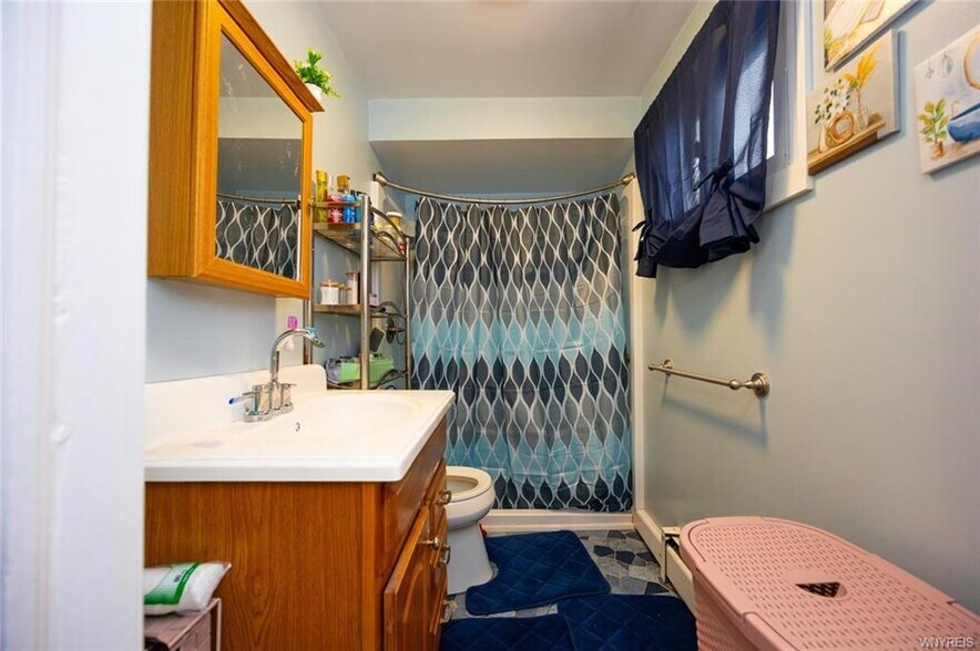 113 69th St, Niagara Falls, NY à vendre - Photo du bâtiment - Image 3 de 5