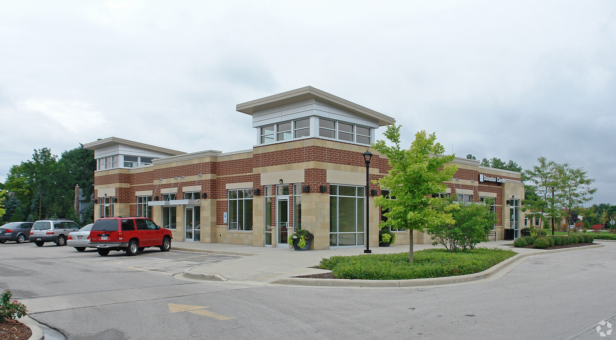 14960 W Greenfield Ave, Brookfield, WI for lease Building Photo- Image 1 of 6