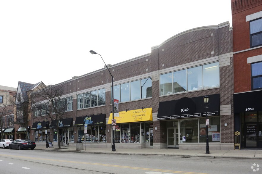 1035-1047 W Lake St, Oak Park, Oak Park, IL à louer - Photo du bâtiment - Image 2 de 4
