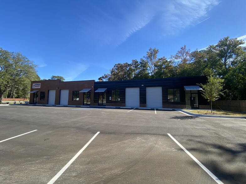 508 Miles Jamison Rd, Summerville, SC à louer - Photo du bâtiment - Image 1 de 8