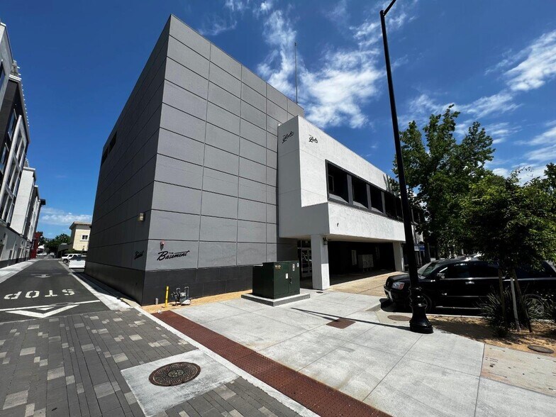 1320 Yuba St, Redding, CA à louer - Photo du bâtiment - Image 1 de 15