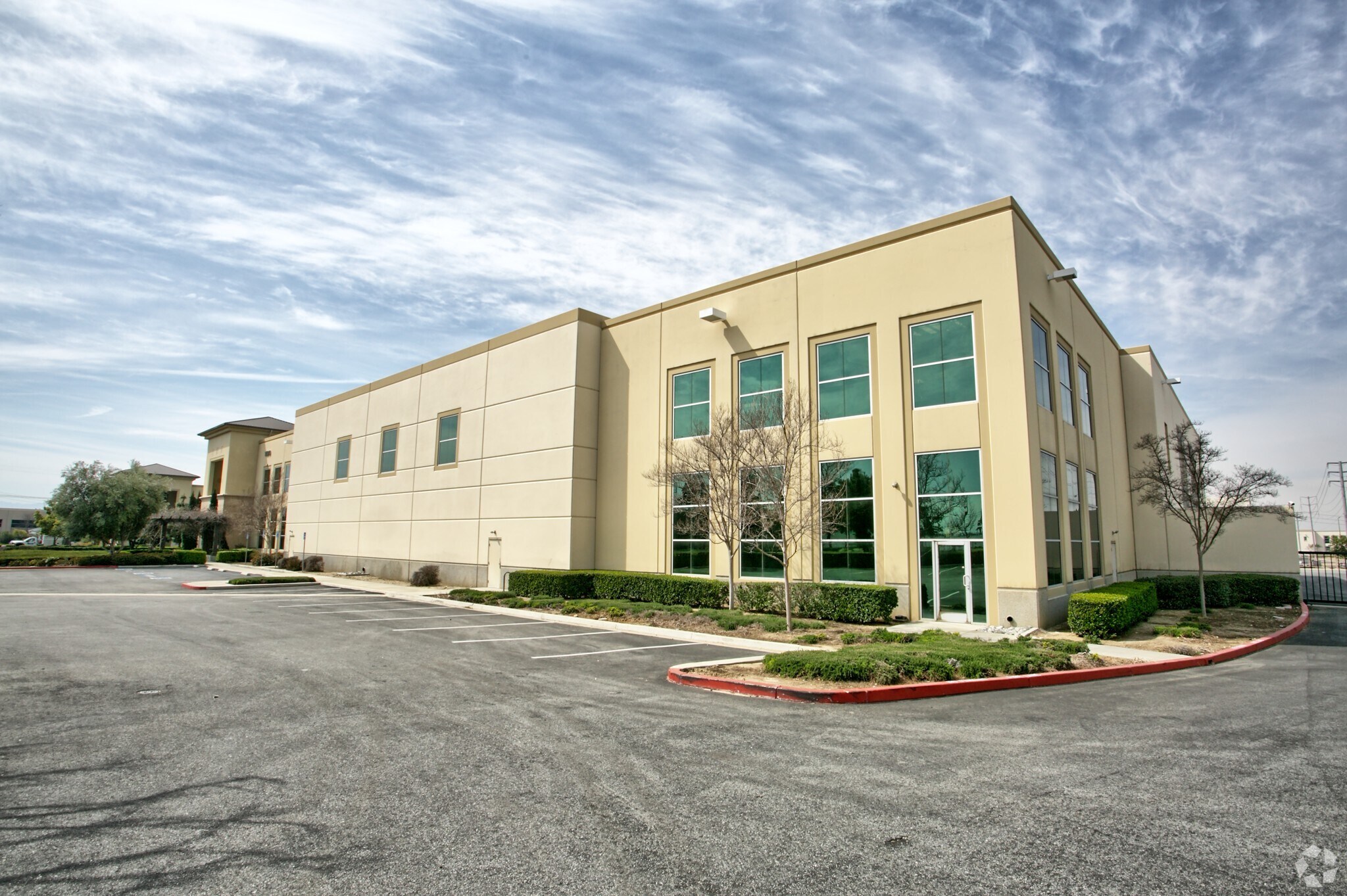 1690 Milliken Ave, Ontario, CA à louer Photo du bâtiment- Image 1 de 4