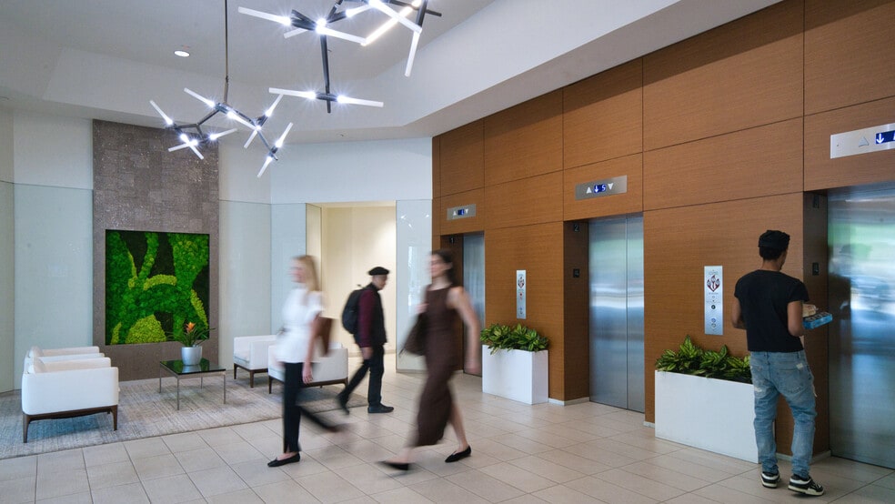 3379 Peachtree Rd NE, Atlanta, GA for lease - Lobby - Image 3 of 10