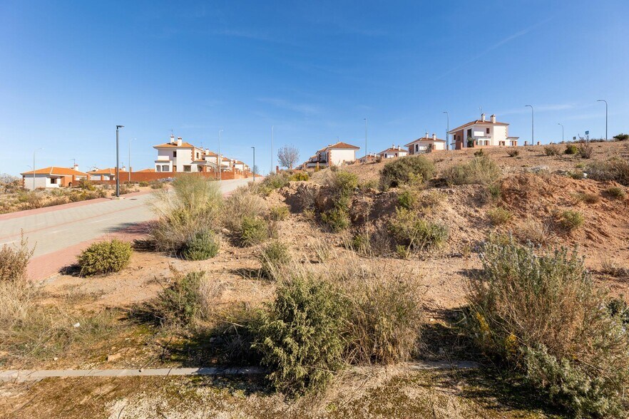 Calle 6, 211, Villa de Otura, Granada à vendre - Photo du bâtiment - Image 3 de 20