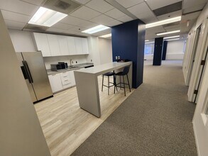 1100 17th St NW, Washington, DC for lease Interior Photo- Image 2 of 10