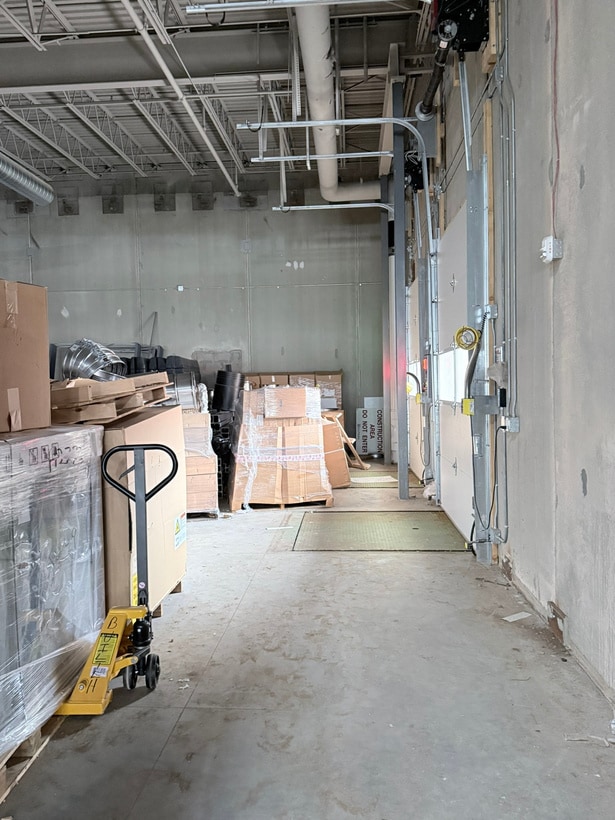 12550 Riverdale Blvd NW, Coon Rapids, MN for lease Interior Photo- Image 1 of 5