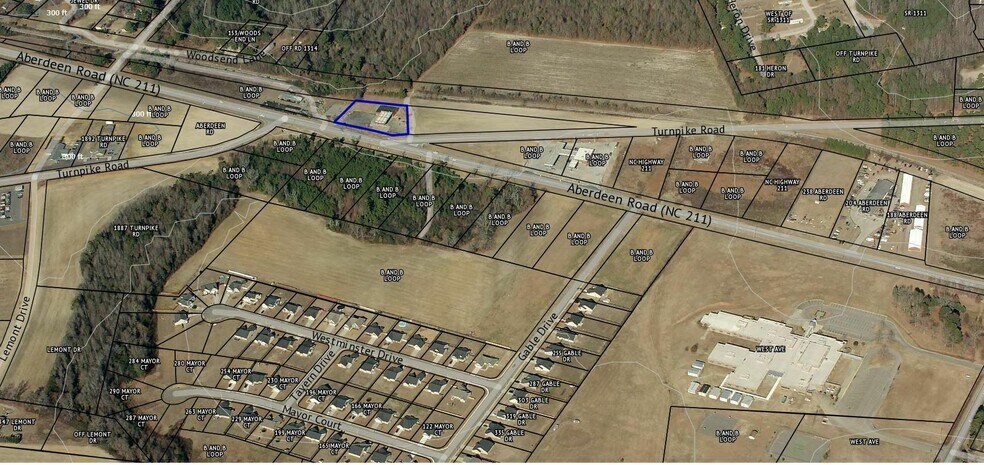 526 Aberdeen Rd, Raeford, NC à vendre - Photo du bâtiment - Image 3 de 17