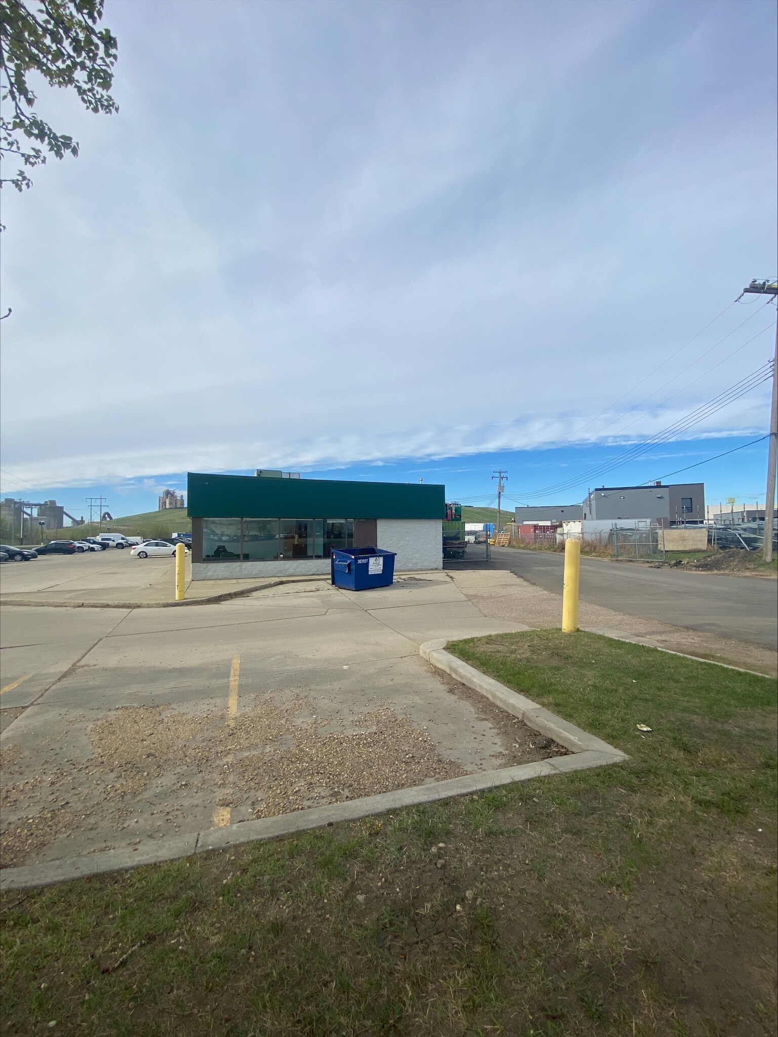 12834 163 St NW, Edmonton, AB for lease Building Photo- Image 1 of 6