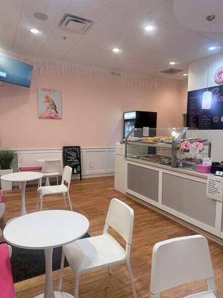 3800 Colonel Glenn Hwy, Fairborn, OH à louer - Photo du bâtiment - Image 3 de 8