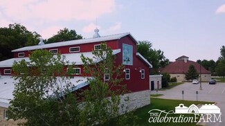 Plus de détails pour 4696 Robin Woods Ln NE, Iowa City, IA - Spécialité à vendre