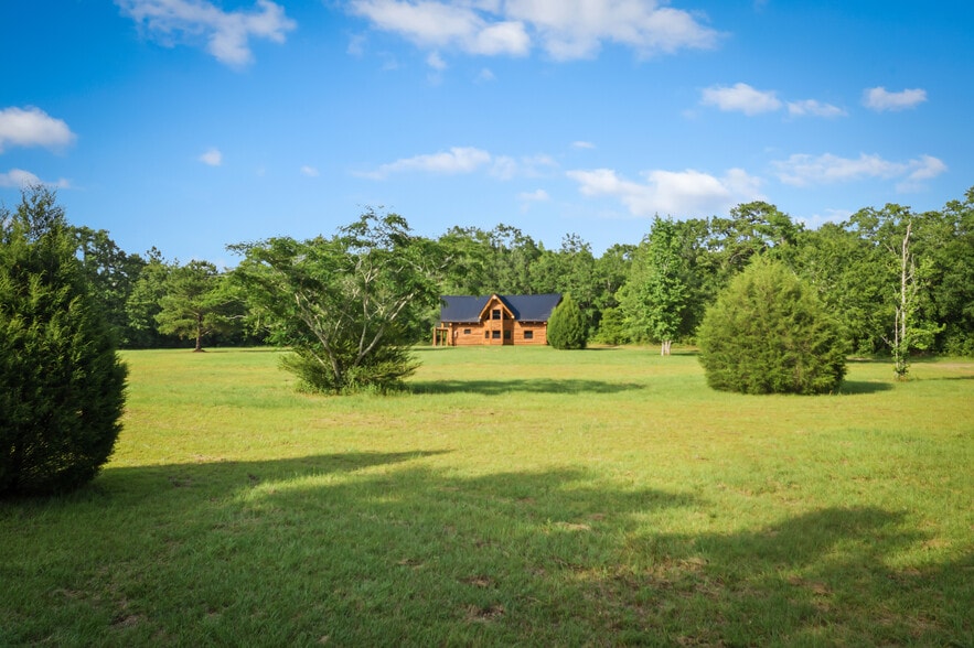 1031 Brown Rd, Graceville, FL for sale - Building Photo - Image 1 of 13