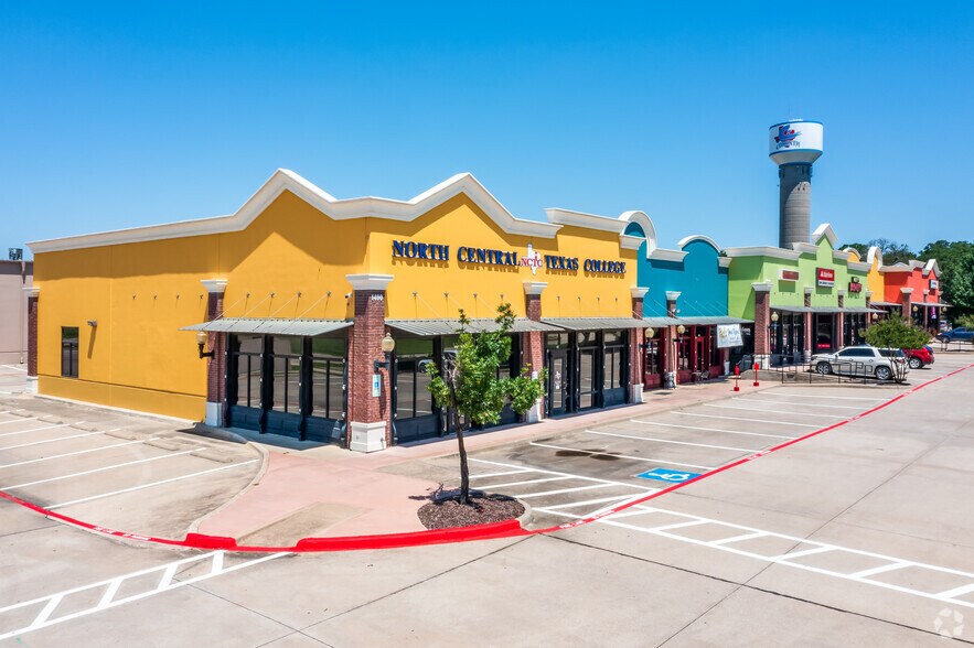 1400 N Corinth St, Corinth, TX à louer - Photo du bâtiment - Image 2 de 17