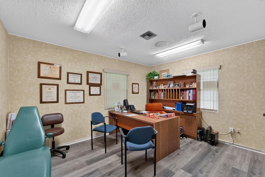 1205 W Baker St, Plant City, FL for sale - Building Photo - Image 3 of 56