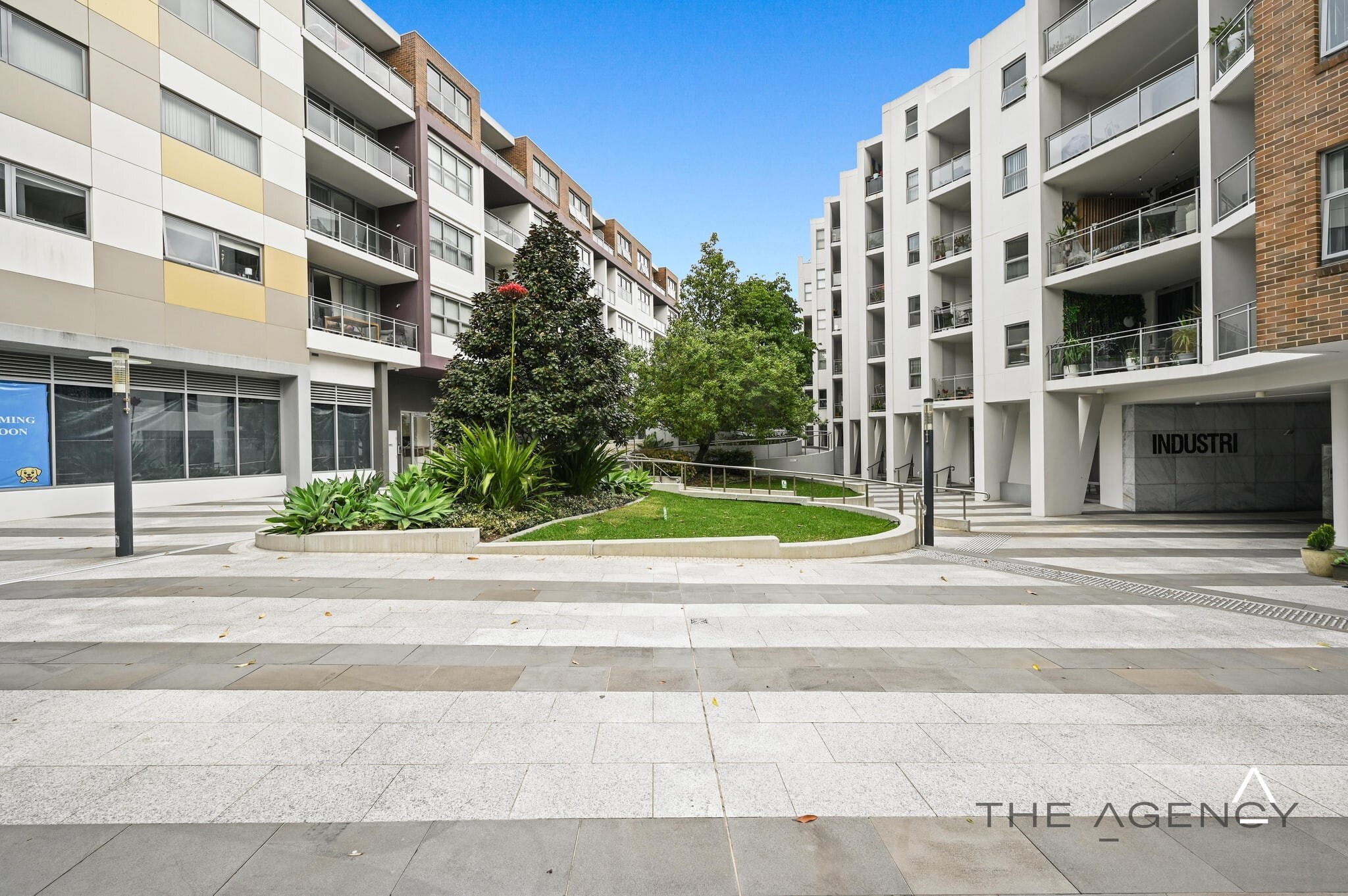 32-72 Alice St, Newtown for lease Primary Photo- Image 1 of 2