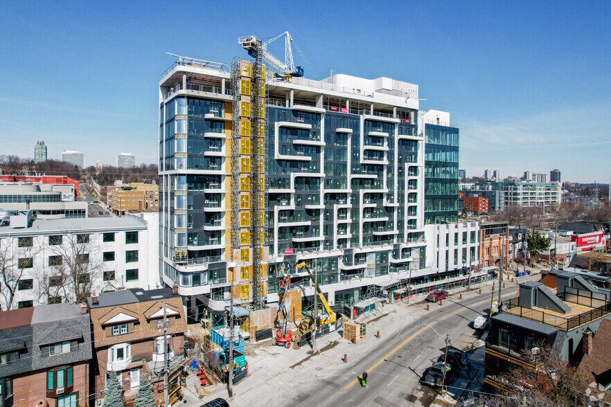 336 Dupont St, Toronto, ON à louer - Photo du bâtiment - Image 2 de 3