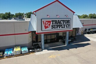 Plus de détails pour 300 Savage Ave, Lamar, CO - Commerce de détail à vendre