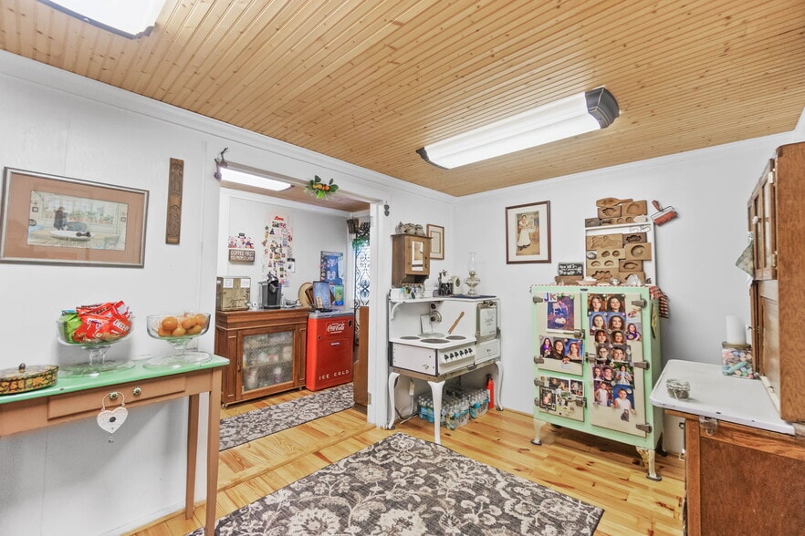 1748 Georgia St, Alford, FL for sale - Building Photo - Image 3 of 57