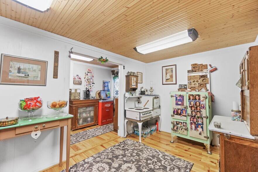 1748 Georgia St, Alford, FL à vendre - Photo du bâtiment - Image 3 de 57