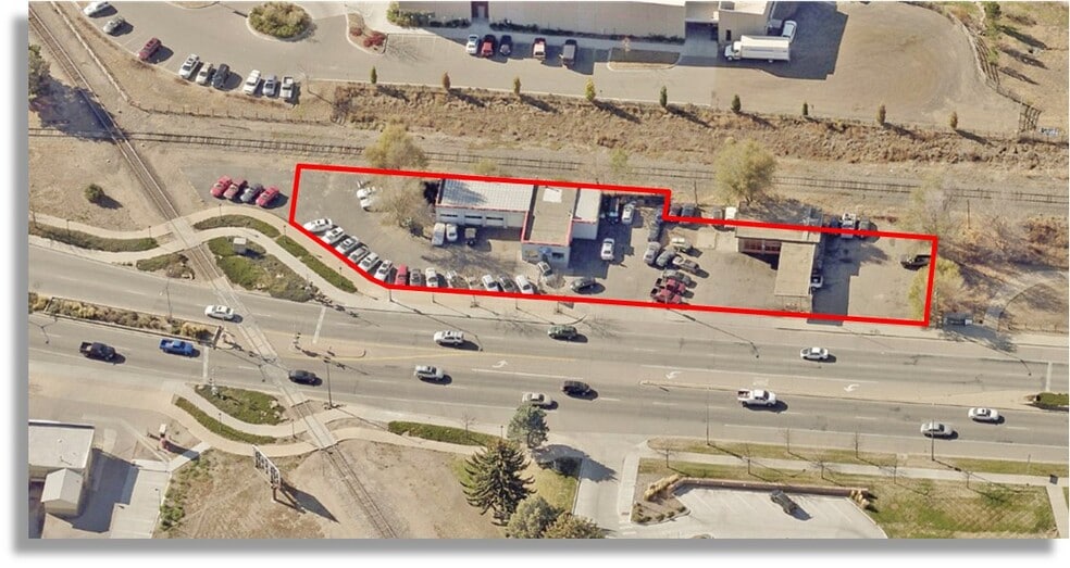 425 & 429 N. College Ave portfolio of 2 properties for sale on LoopNet.ca - Building Photo - Image 3 of 7