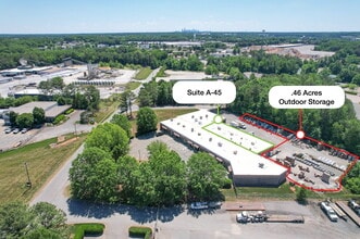 10015 Metromont Industrial Blvd, Charlotte, NC for lease Building Photo- Image 2 of 2